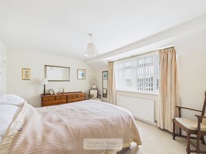 Photo 14- click for photo gallery